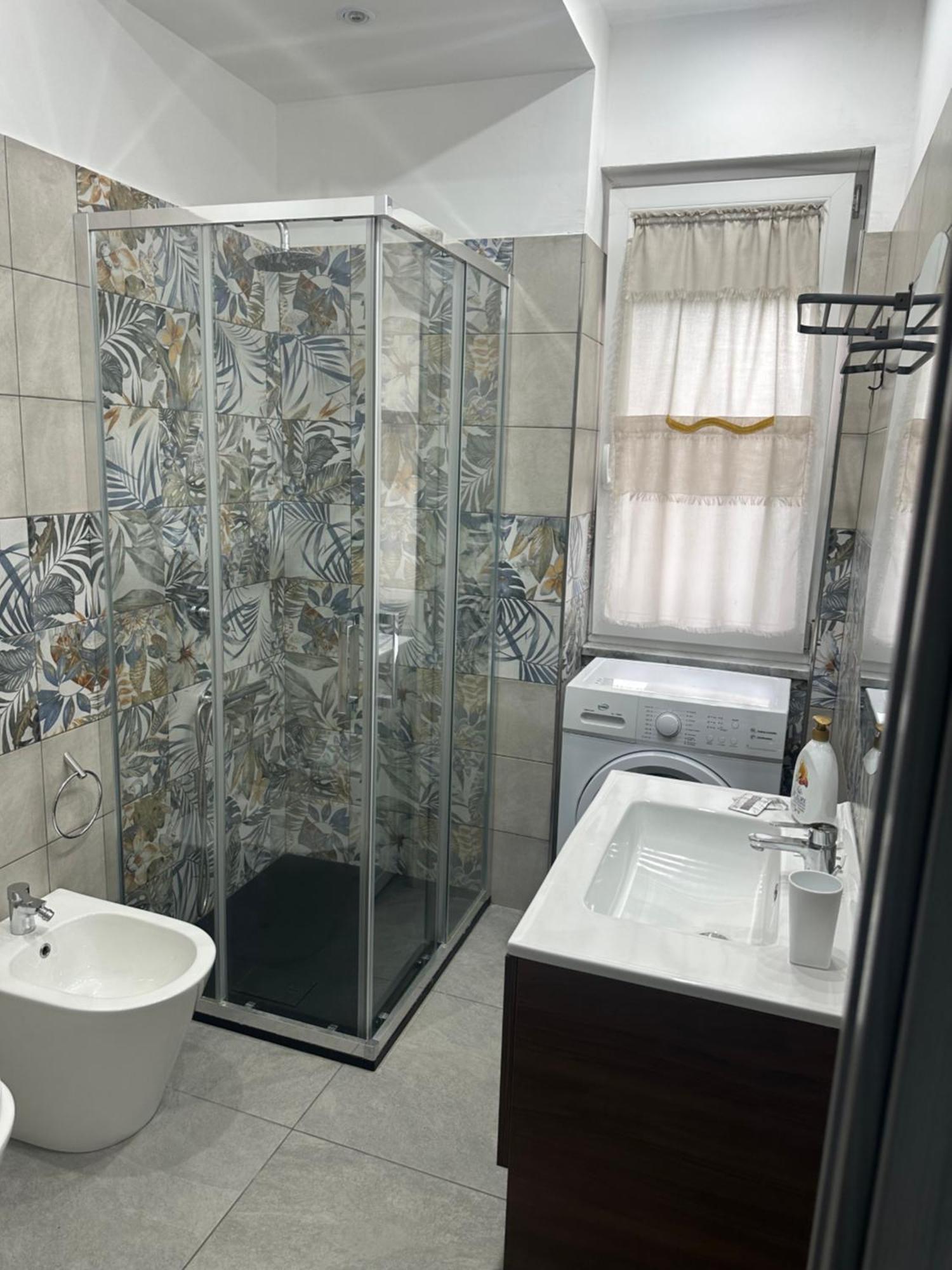 Nathouse Apartment Villafranca Tirrena Ngoại thất bức ảnh