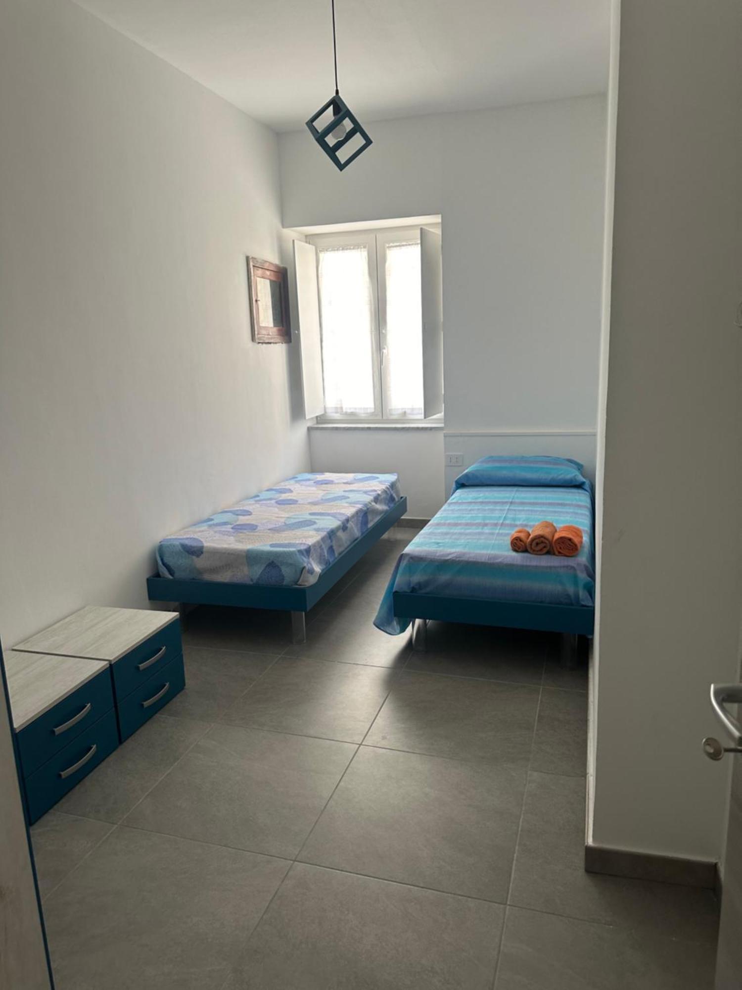 Nathouse Apartment Villafranca Tirrena Ngoại thất bức ảnh