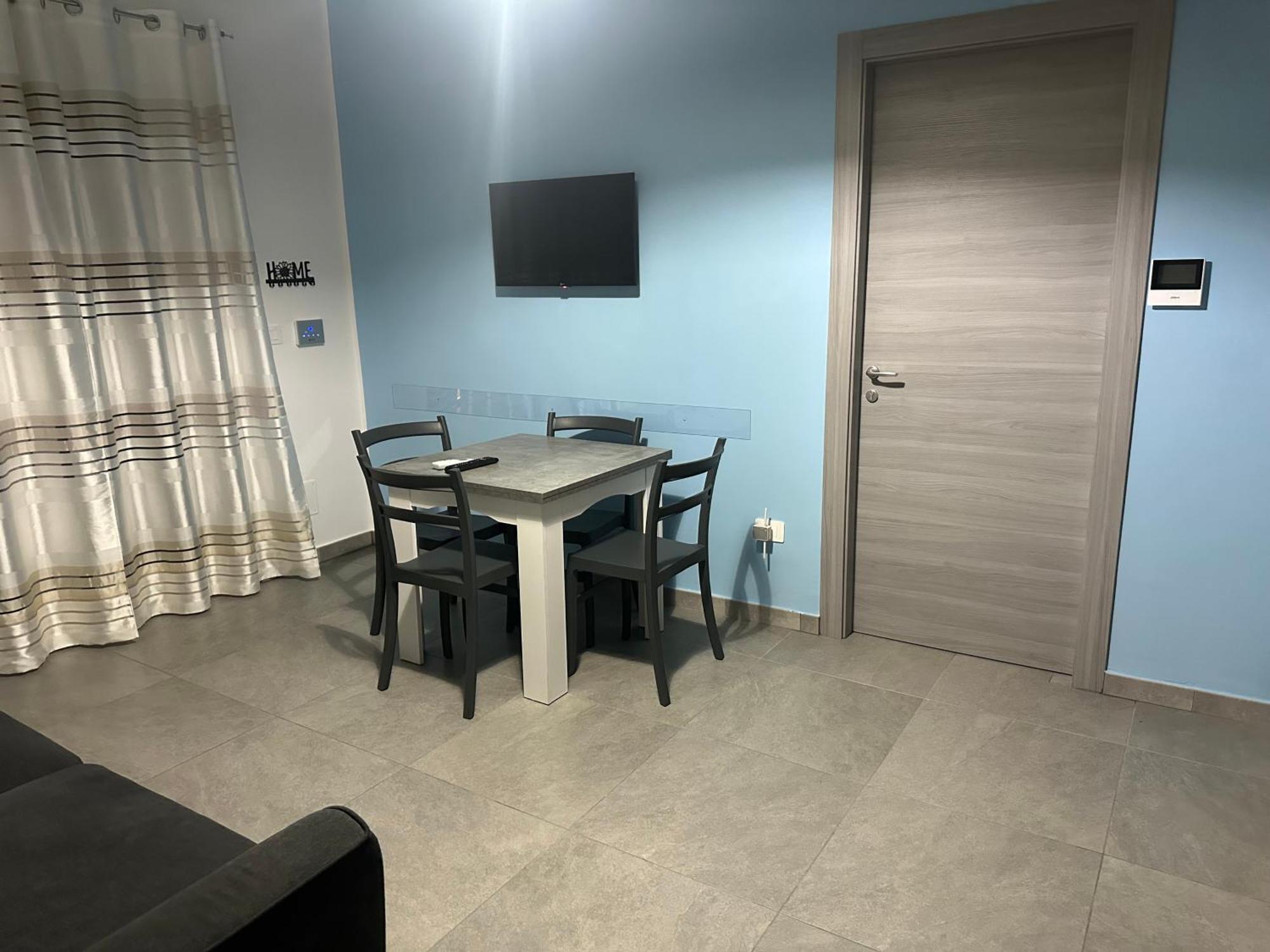 Nathouse Apartment Villafranca Tirrena Ngoại thất bức ảnh
