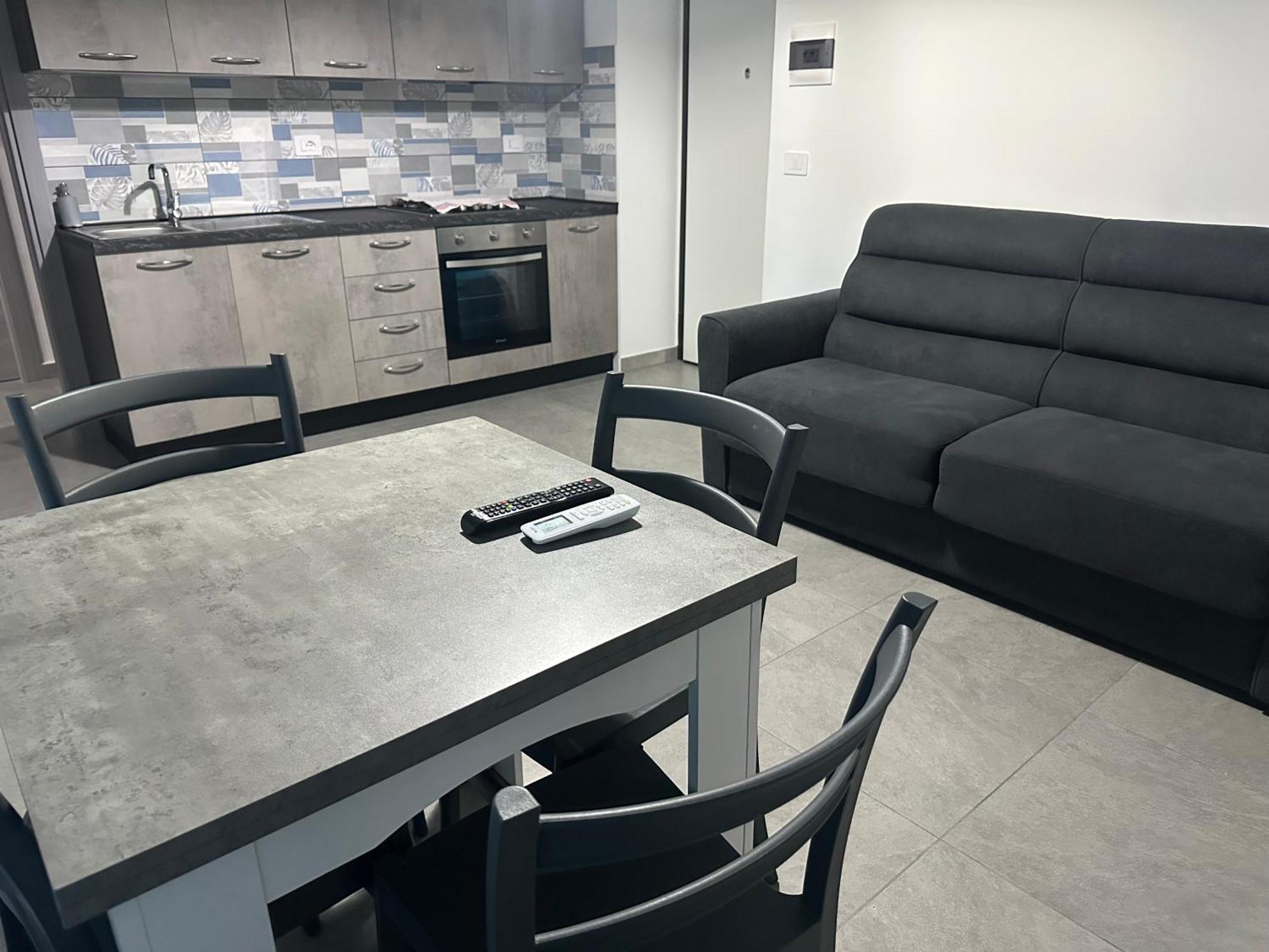 Nathouse Apartment Villafranca Tirrena Ngoại thất bức ảnh