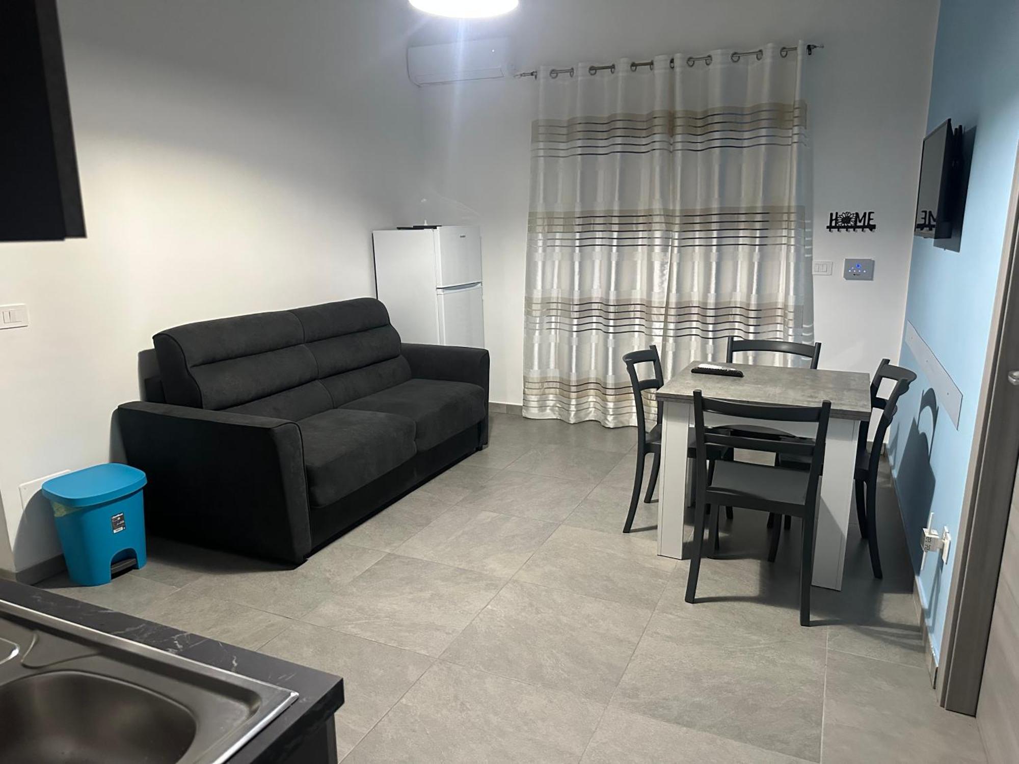 Nathouse Apartment Villafranca Tirrena Ngoại thất bức ảnh